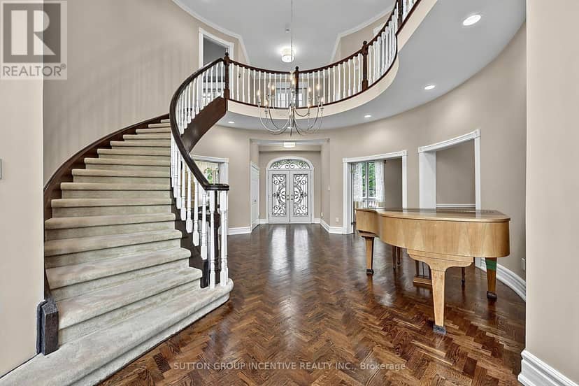25 Bovair Trail, Aurora, photo 8