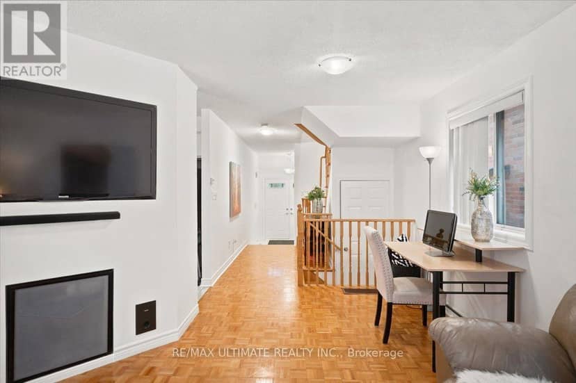 50 Sam Frustaglio Drive, Toronto, photo 2