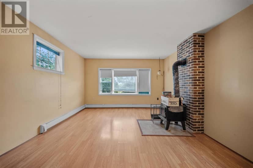 62 Coopers Lane — photo 17 of 40