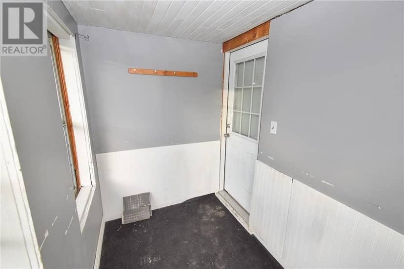 294 Kathleen Street — photo 25 of 35