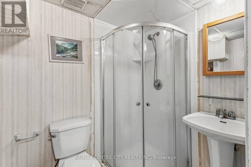 859 Dalkeith Crescent — photo 19 of 24