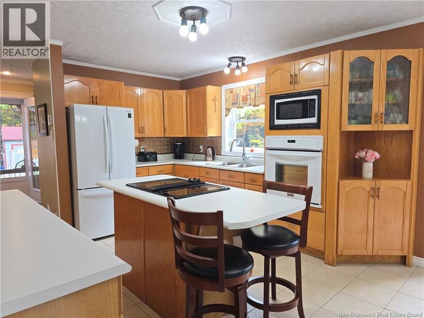 2737 Middle River Rd — photo 22 of 40