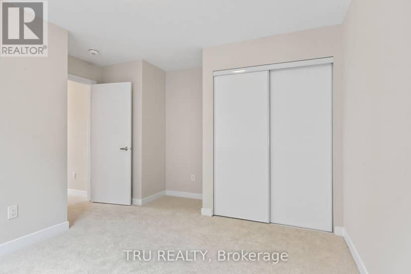 77 Hackamore Crescent — photo 28 of 32