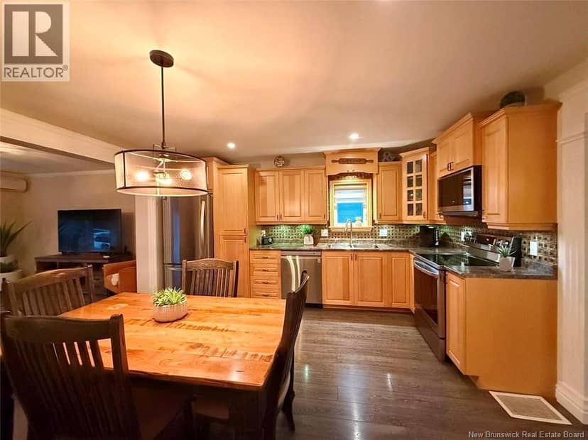 5 Saint-Joseph Street, Sainte-Anne-De-Madawaska, photo 4