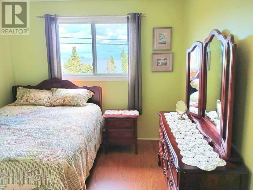 38 Beach Road — photo 11 of 40