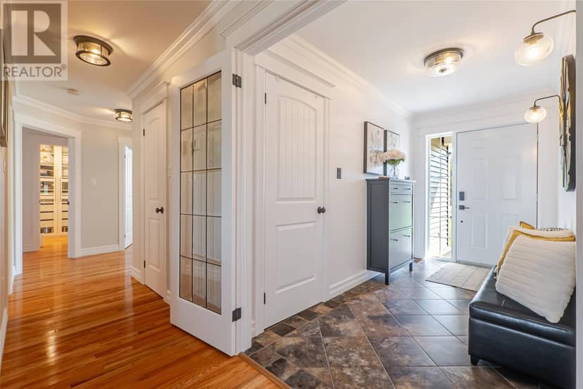 124 Sheldon Drive — photo 11 of 40