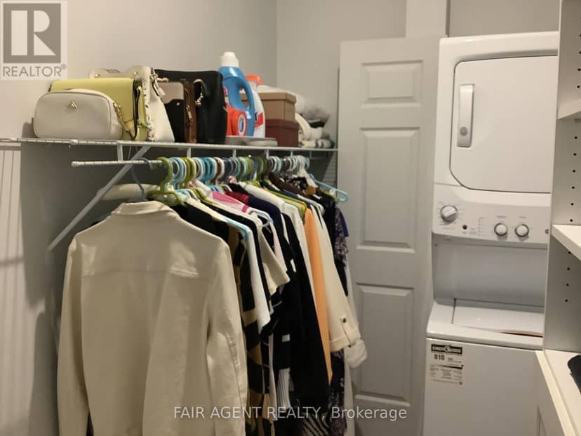 2 - 255 Albert Street — photo 10 of 17