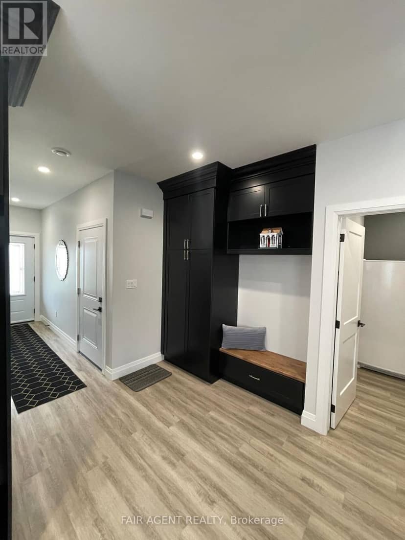 2 - 255 Albert Street, Huron East, photo 5