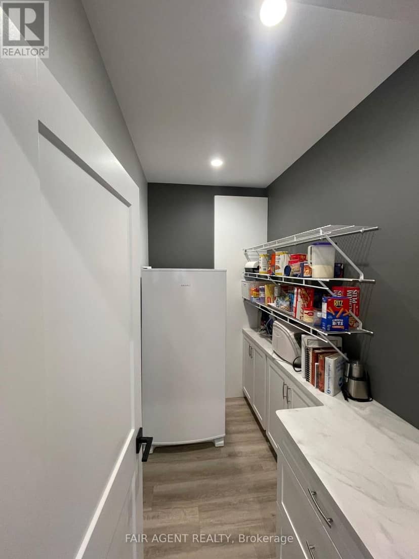 2 - 255 Albert Street, Huron East, photo 6