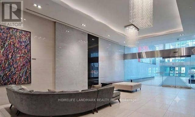 4206 - 386 Yonge Street — photo 3 of 11