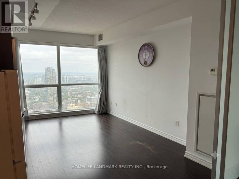 4206 - 386 Yonge Street — photo 7 of 11