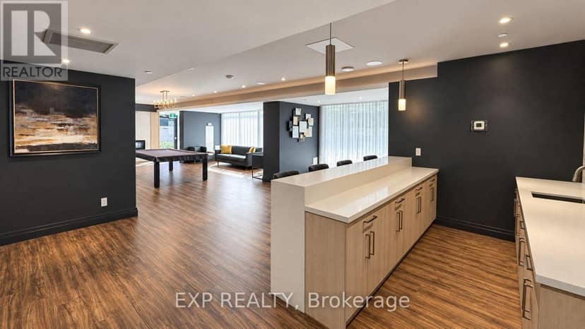 512 - 621 Sheppard Avenue E — photo 17 of 30