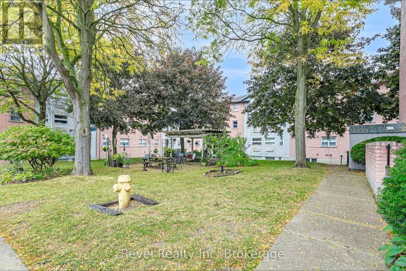 47 - 56 Hiawatha Road — photo 20 of 21