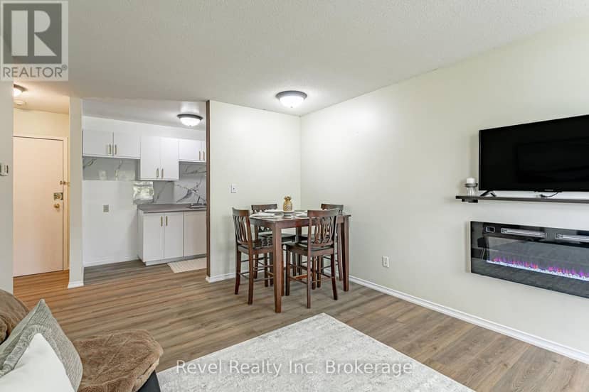 47 - 56 Hiawatha Road — photo 9 of 21