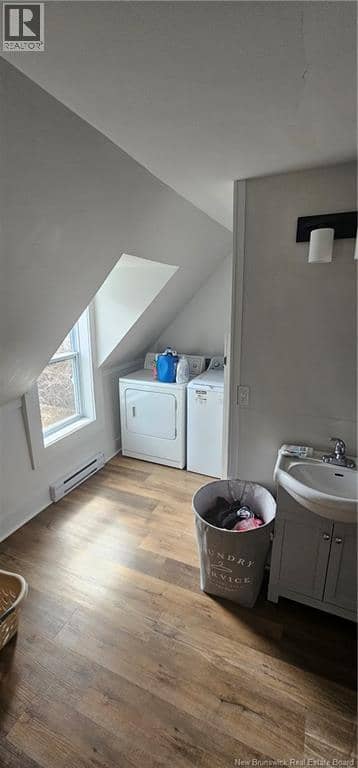496 Robinson Street — photo 11 of 13