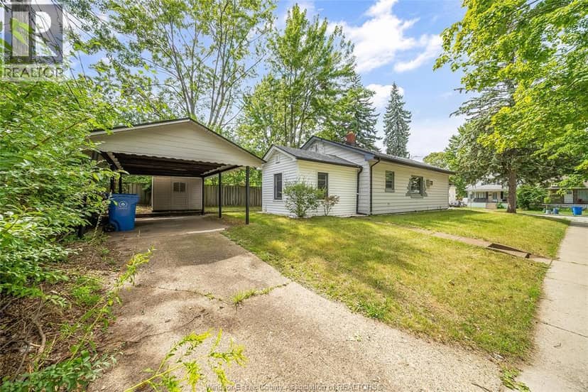 3173 WYANDOTTE ST West — photo 30 of 35