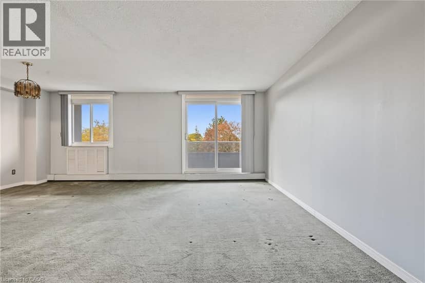 640 WEST Street Unit# 504 — photo 9 of 34