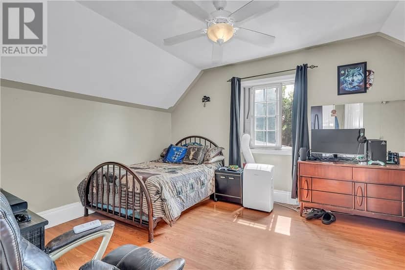 17 CAMPBELL Street — photo 25 of 26