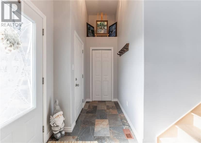 4803 Serenna Drive — photo 16 of 35