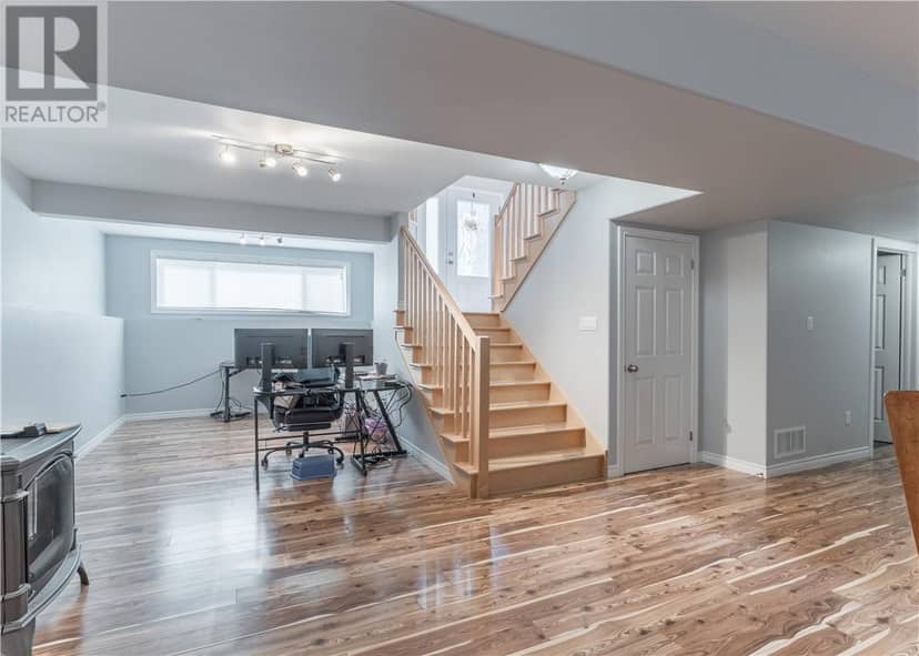 4803 Serenna Drive — photo 18 of 35