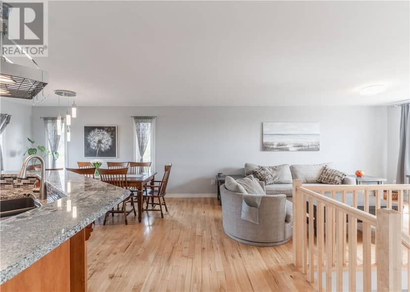 4803 Serenna Drive — photo 9 of 35
