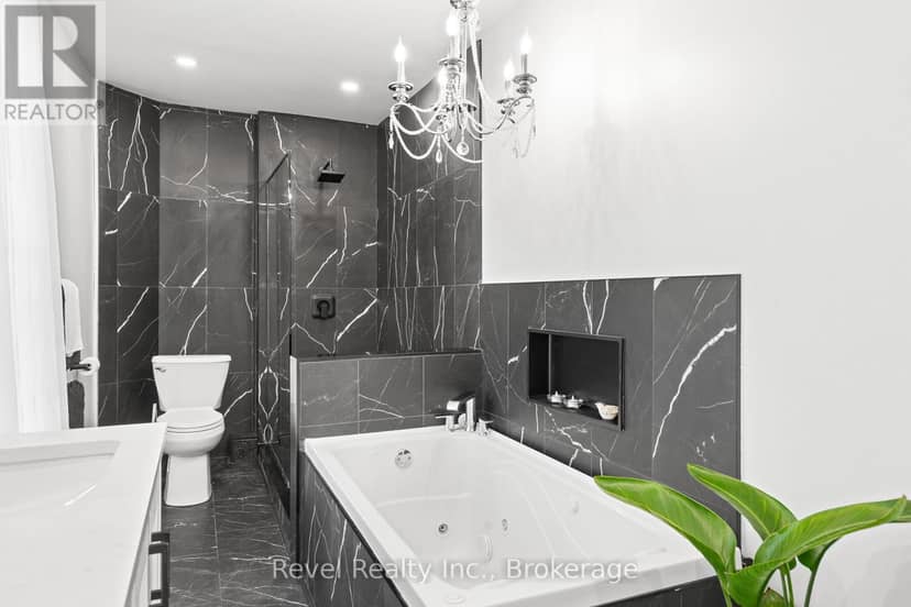 15578 Simcoe Street — photo 25 of 40