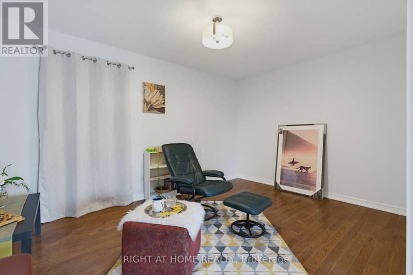 14 - 1548 Richmond Street — photo 21 of 37