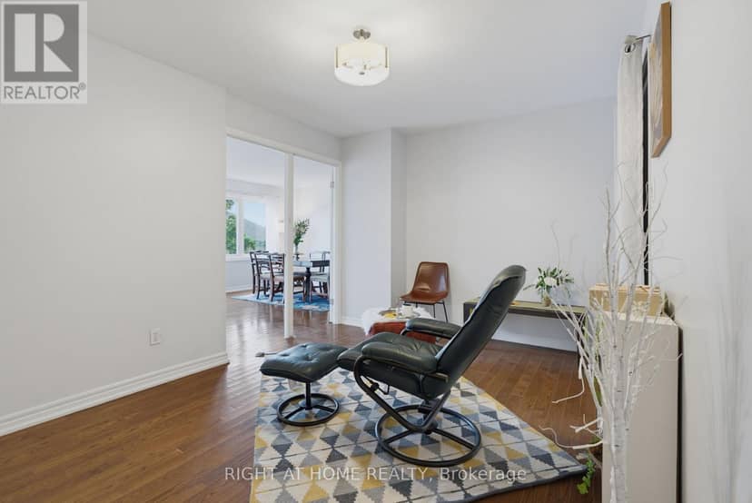 14 - 1548 Richmond Street — photo 22 of 37
