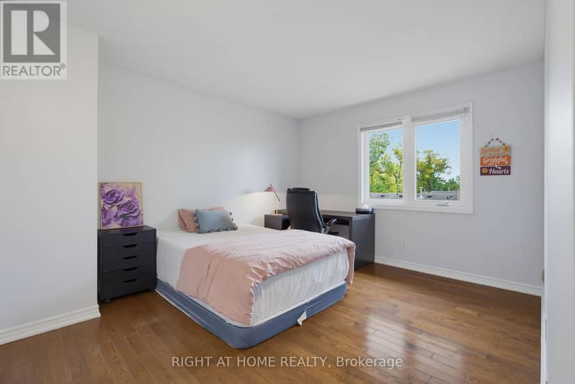 14 - 1548 Richmond Street — photo 30 of 37