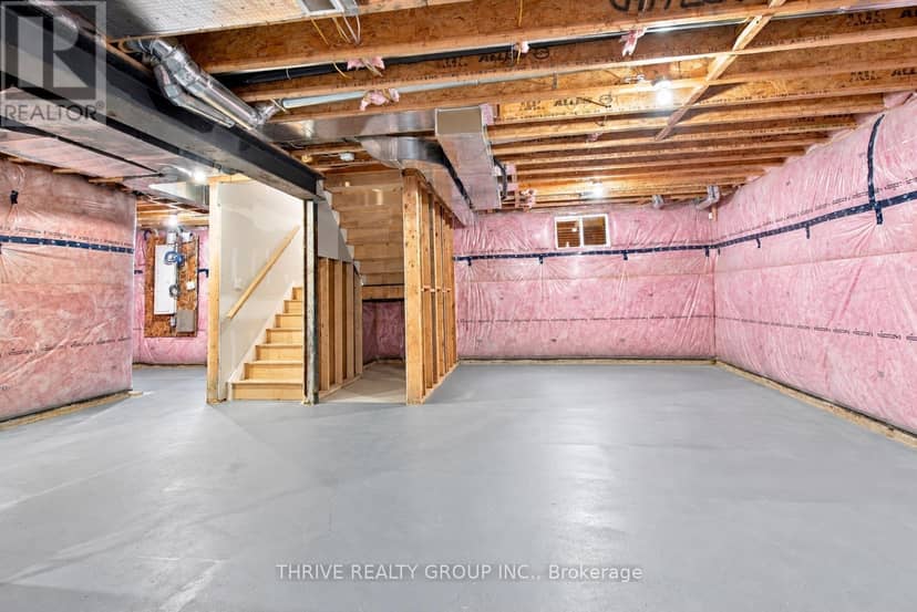 1635 Upper West Avenue — photo 38 of 40