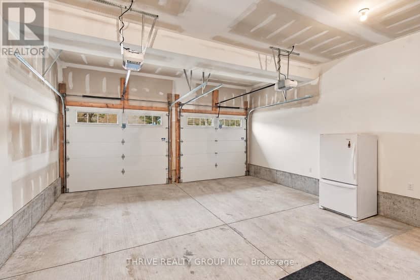 1635 Upper West Avenue — photo 40 of 40