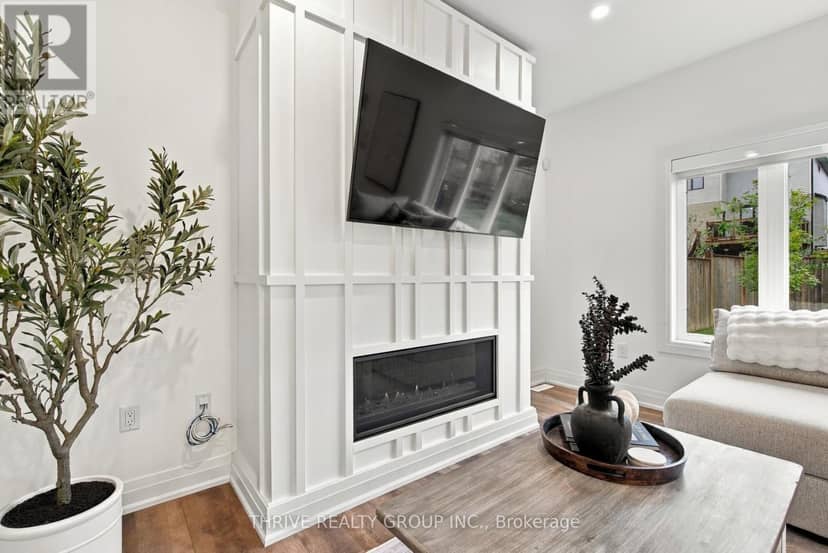 1635 Upper West Avenue, London South, photo 7