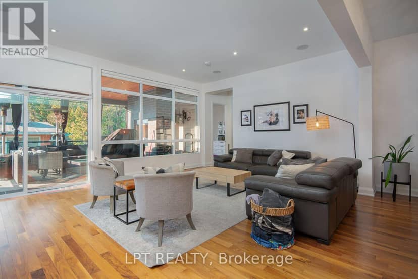 847 Walkley Road — photo 16 of 40
