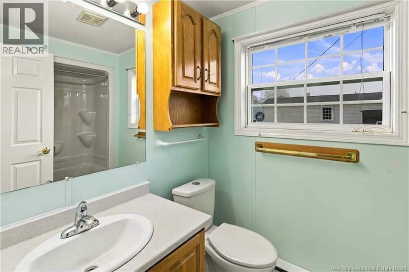 10 Northrup Crescent — photo 13 of 23