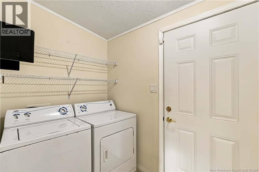 10 Northrup Crescent — photo 16 of 23