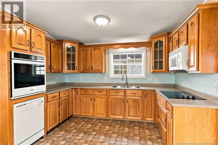 10 Northrup Crescent, Lincoln, photo 2