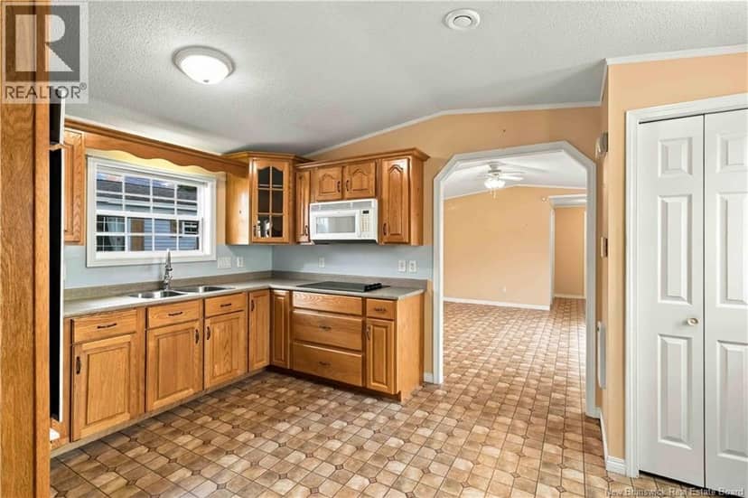 10 Northrup Crescent, Lincoln, photo 3