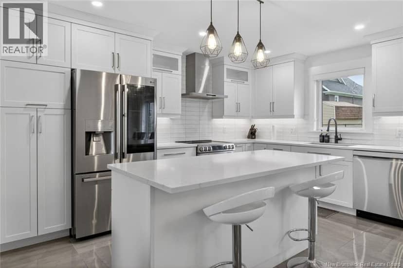 51 Renoir Street — photo 11 of 40