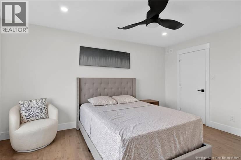 51 Renoir Street — photo 22 of 40