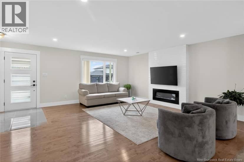 51 Renoir Street — photo 9 of 40