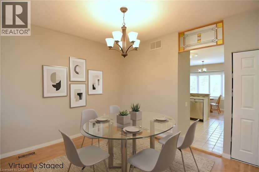 157 SILVERBIRCH Boulevard, Hamilton, photo 5