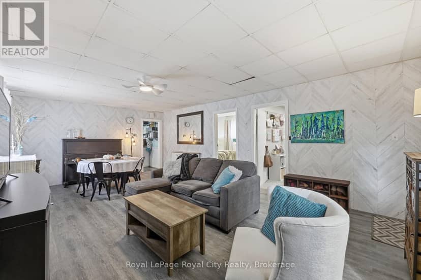 22 Hill Avenue — photo 10 of 40
