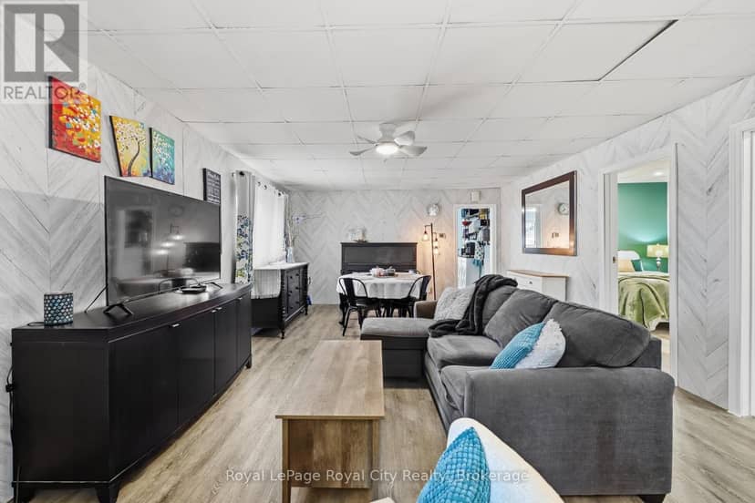 22 Hill Avenue — photo 9 of 40
