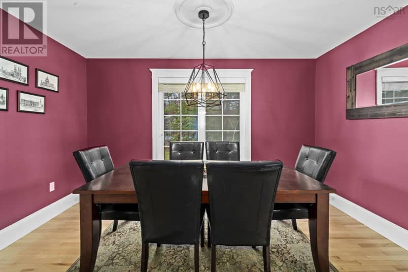 27 Sheffield Court, Fall River, photo 6
