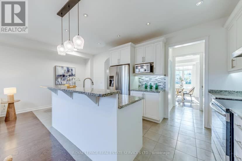 3117 Neyagawa Boulevard — photo 16 of 40