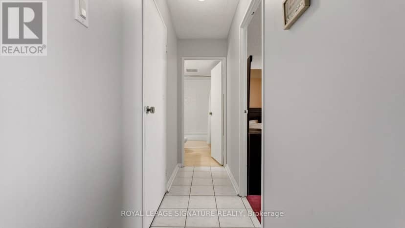 1805 - 4 Kings Cross Road — photo 24 of 40