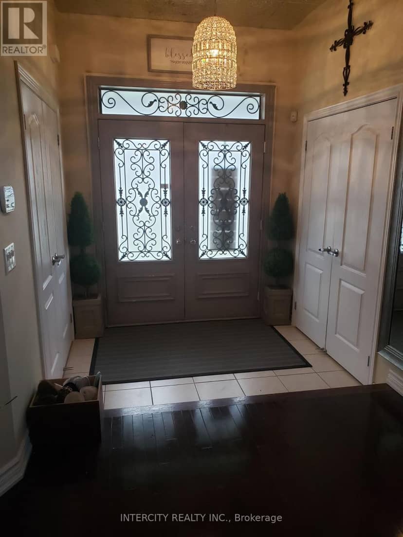 59 Alysha Way, Vaughan, photo 2