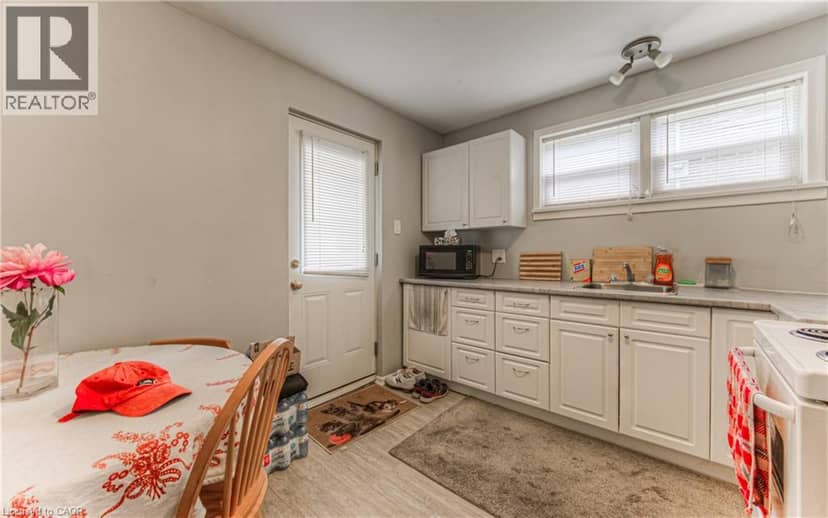 218 MARGARET Avenue — photo 23 of 40