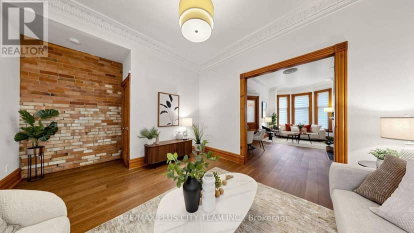 201 Seaton Street — photo 14 of 40