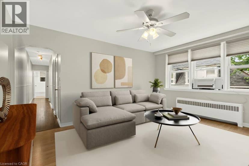 4 ROBINSON Street Unit# 10 — photo 11 of 32